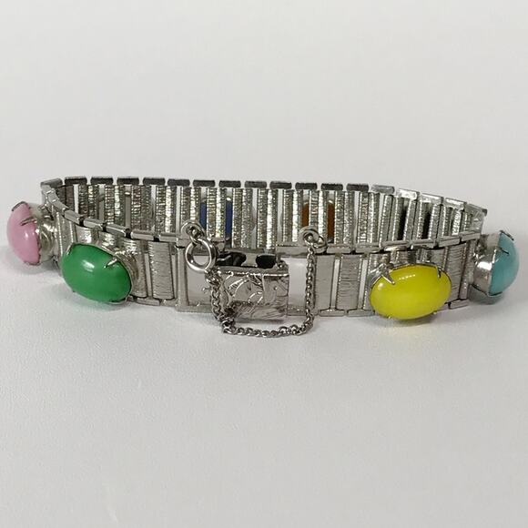 Vintage Moon Glow Bracelet Sarah Coventry Cabochon Party Pastels Scarab Style - Picture 12 of 16